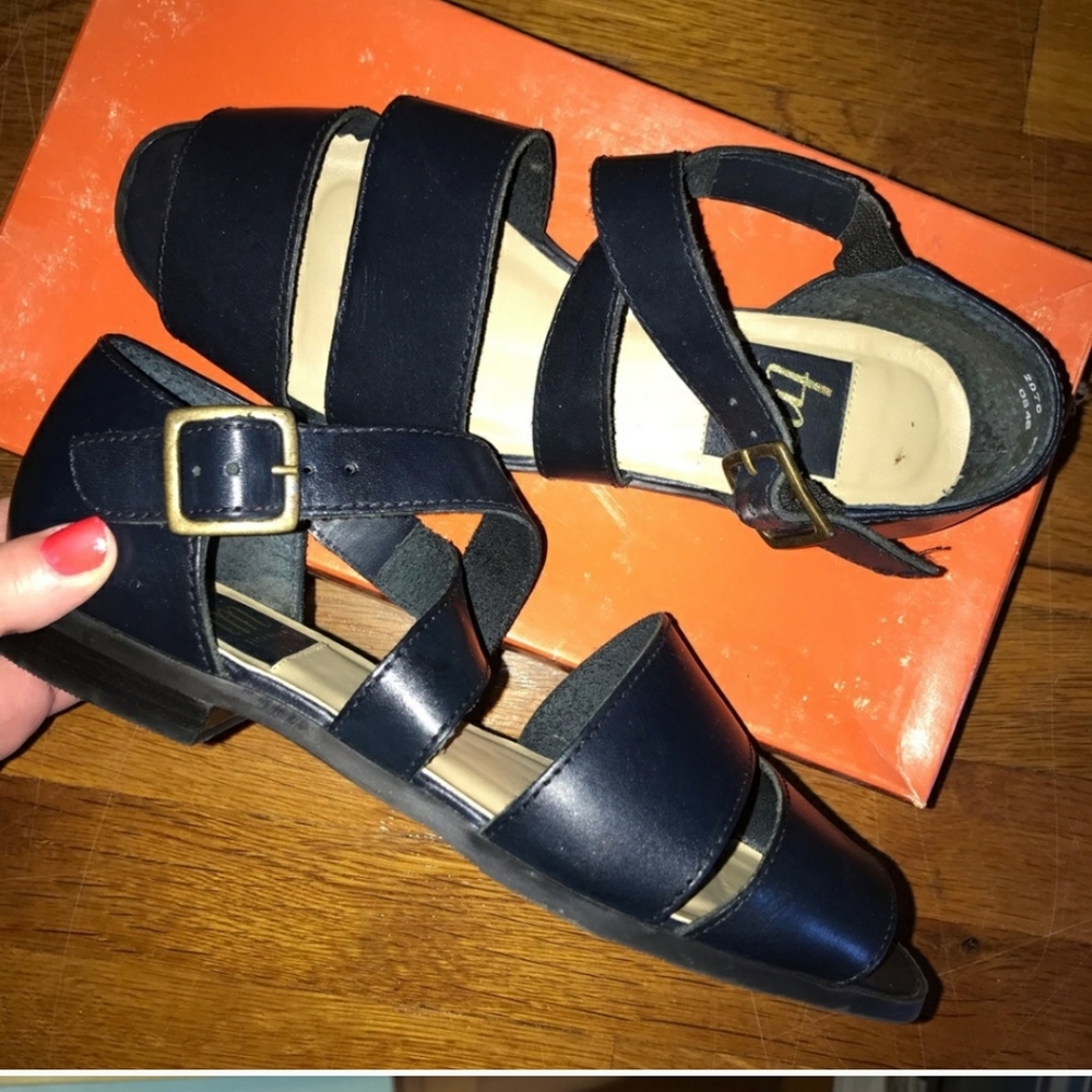 Tom Mcan sandals